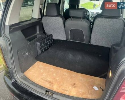 Черный Фольксваген Туран, объемом двигателя 2 л и пробегом 208 тыс. км за 7771 $, фото 28 на Automoto.ua