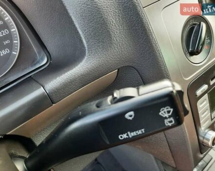 Черный Фольксваген Туран, объемом двигателя 1.6 л и пробегом 213 тыс. км за 8550 $, фото 57 на Automoto.ua