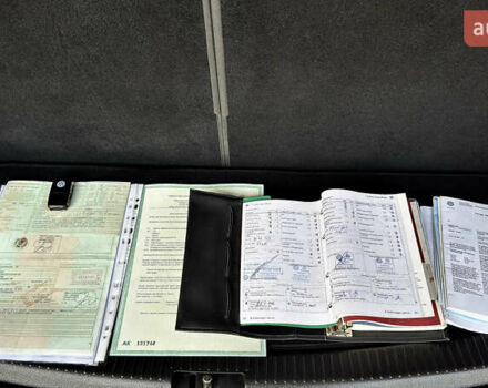 Черный Фольксваген Туран, объемом двигателя 1.6 л и пробегом 176 тыс. км за 8198 $, фото 101 на Automoto.ua