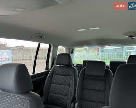 Черный Фольксваген Туран, объемом двигателя 1.6 л и пробегом 193 тыс. км за 7799 $, фото 37 на Automoto.ua