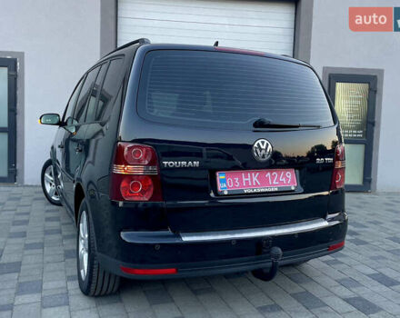 Чорний Фольксваген Туран, об'ємом двигуна 2 л та пробігом 292 тис. км за 8999 $, фото 26 на Automoto.ua