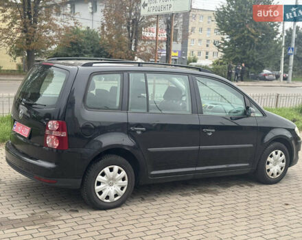 Чорний Фольксваген Туран, об'ємом двигуна 1.6 л та пробігом 260 тис. км за 6299 $, фото 7 на Automoto.ua