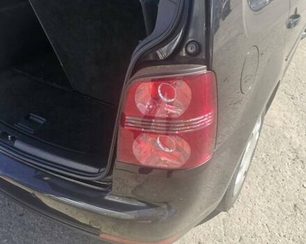 Чорний Фольксваген Туран, об'ємом двигуна 1.4 л та пробігом 216 тис. км за 7800 $, фото 21 на Automoto.ua