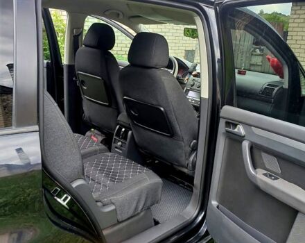 Черный Фольксваген Туран, объемом двигателя 1.4 л и пробегом 240 тыс. км за 6500 $, фото 4 на Automoto.ua