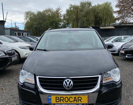 Черный Фольксваген Туран, объемом двигателя 1.6 л и пробегом 185 тыс. км за 8200 $, фото 1 на Automoto.ua