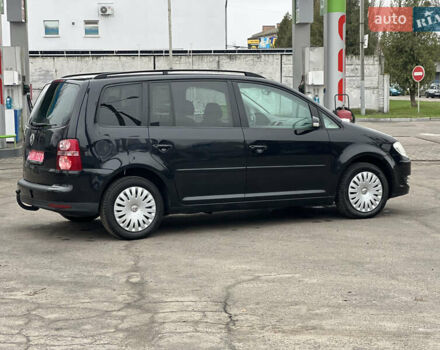 Черный Фольксваген Туран, объемом двигателя 1.6 л и пробегом 193 тыс. км за 7799 $, фото 15 на Automoto.ua