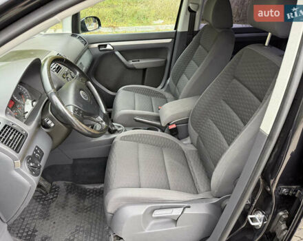 Чорний Фольксваген Туран, об'ємом двигуна 1.6 л та пробігом 200 тис. км за 7950 $, фото 29 на Automoto.ua