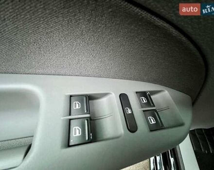 Чорний Фольксваген Туран, об'ємом двигуна 1.6 л та пробігом 221 тис. км за 7750 $, фото 54 на Automoto.ua