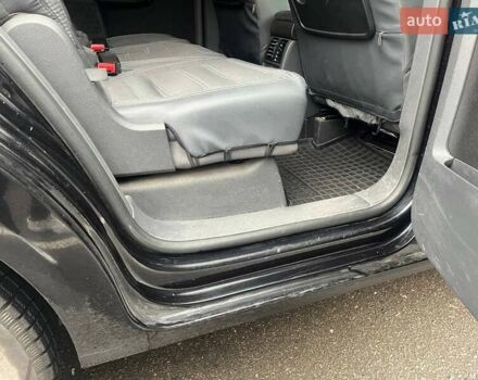 Черный Фольксваген Туран, объемом двигателя 2 л и пробегом 208 тыс. км за 7771 $, фото 26 на Automoto.ua