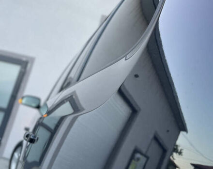 Чорний Фольксваген Туран, об'ємом двигуна 2 л та пробігом 292 тис. км за 8999 $, фото 34 на Automoto.ua