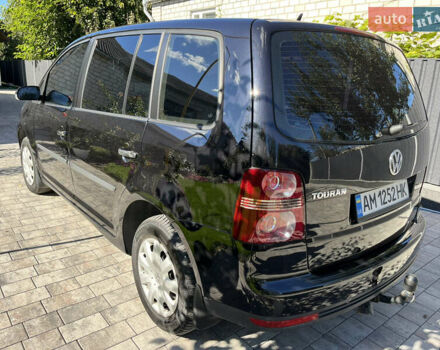 Чорний Фольксваген Туран, об'ємом двигуна 1.6 л та пробігом 227 тис. км за 7500 $, фото 6 на Automoto.ua