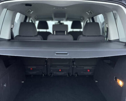 Чорний Фольксваген Туран, об'ємом двигуна 2 л та пробігом 292 тис. км за 8850 $, фото 21 на Automoto.ua