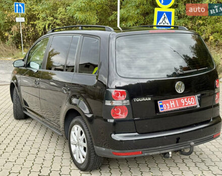 Чорний Фольксваген Туран, об'ємом двигуна 1.6 л та пробігом 200 тис. км за 7950 $, фото 12 на Automoto.ua