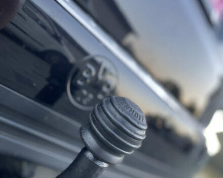 Чорний Фольксваген Туран, об'ємом двигуна 2 л та пробігом 292 тис. км за 8999 $, фото 32 на Automoto.ua