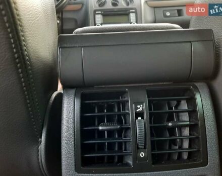 Черный Фольксваген Туран, объемом двигателя 1.6 л и пробегом 213 тыс. км за 8550 $, фото 86 на Automoto.ua