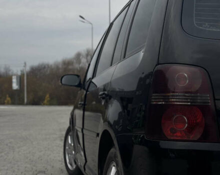 Черный Фольксваген Туран, объемом двигателя 1.4 л и пробегом 247 тыс. км за 7500 $, фото 4 на Automoto.ua