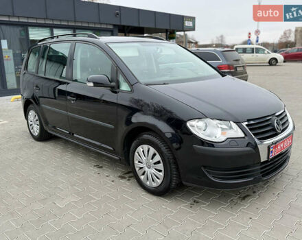Черный Фольксваген Туран, объемом двигателя 1.4 л и пробегом 227 тыс. км за 7200 $, фото 22 на Automoto.ua