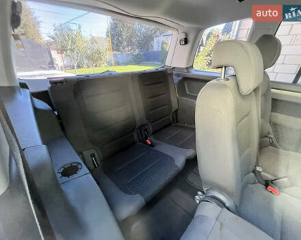 Чорний Фольксваген Туран, об'ємом двигуна 1.6 л та пробігом 227 тис. км за 7500 $, фото 34 на Automoto.ua