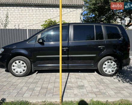 Чорний Фольксваген Туран, об'ємом двигуна 1.6 л та пробігом 227 тис. км за 7500 $, фото 5 на Automoto.ua