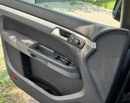 Черный Фольксваген Туран, объемом двигателя 1.39 л и пробегом 191 тыс. км за 8500 $, фото 9 на Automoto.ua