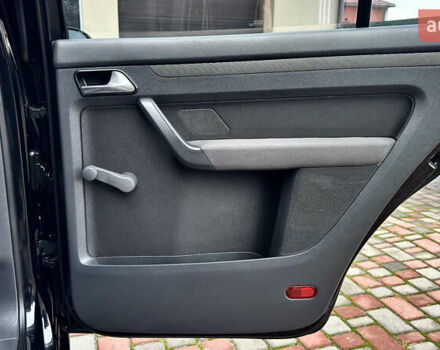 Черный Фольксваген Туран, объемом двигателя 1.6 л и пробегом 176 тыс. км за 8198 $, фото 80 на Automoto.ua