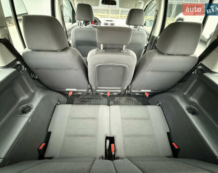 Черный Фольксваген Туран, объемом двигателя 1.4 л и пробегом 227 тыс. км за 7200 $, фото 56 на Automoto.ua