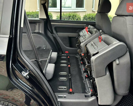 Черный Фольксваген Туран, объемом двигателя 1.6 л и пробегом 176 тыс. км за 8198 $, фото 26 на Automoto.ua