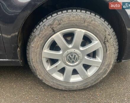 Черный Фольксваген Туран, объемом двигателя 2 л и пробегом 208 тыс. км за 7771 $, фото 17 на Automoto.ua