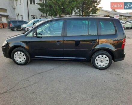 Черный Фольксваген Туран, объемом двигателя 1.6 л и пробегом 213 тыс. км за 8550 $, фото 10 на Automoto.ua