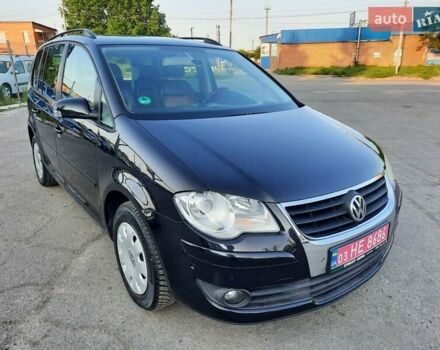 Черный Фольксваген Туран, объемом двигателя 1.6 л и пробегом 213 тыс. км за 8550 $, фото 151 на Automoto.ua