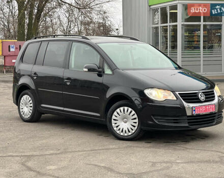 Черный Фольксваген Туран, объемом двигателя 1.6 л и пробегом 193 тыс. км за 7799 $, фото 9 на Automoto.ua