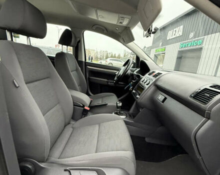 Черный Фольксваген Туран, объемом двигателя 1.4 л и пробегом 227 тыс. км за 7200 $, фото 71 на Automoto.ua