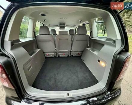 Чорний Фольксваген Туран, об'ємом двигуна 1.6 л та пробігом 221 тис. км за 7750 $, фото 77 на Automoto.ua