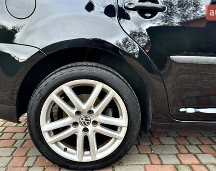 Черный Фольксваген Туран, объемом двигателя 1.6 л и пробегом 176 тыс. км за 8198 $, фото 14 на Automoto.ua