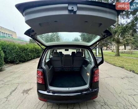 Чорний Фольксваген Туран, об'ємом двигуна 1.6 л та пробігом 221 тис. км за 7750 $, фото 78 на Automoto.ua