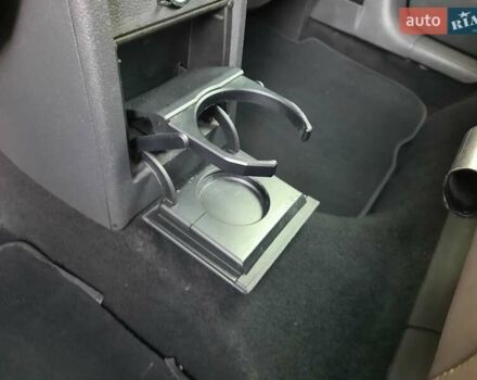 Черный Фольксваген Туран, объемом двигателя 1.6 л и пробегом 213 тыс. км за 8550 $, фото 87 на Automoto.ua