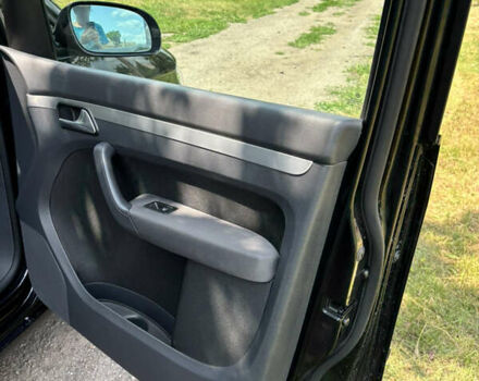 Черный Фольксваген Туран, объемом двигателя 1.39 л и пробегом 191 тыс. км за 8500 $, фото 21 на Automoto.ua