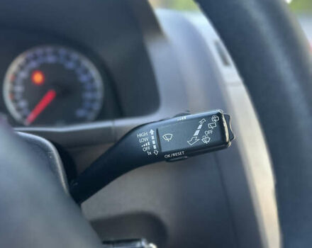 Черный Фольксваген Туран, объемом двигателя 1.6 л и пробегом 220 тыс. км за 7700 $, фото 47 на Automoto.ua