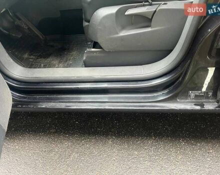 Черный Фольксваген Туран, объемом двигателя 2 л и пробегом 208 тыс. км за 7771 $, фото 25 на Automoto.ua