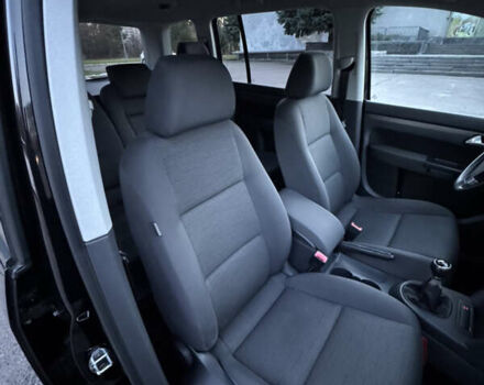 Черный Фольксваген Туран, объемом двигателя 1.4 л и пробегом 224 тыс. км за 6499 $, фото 41 на Automoto.ua