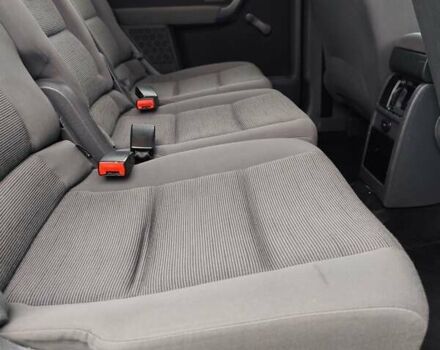 Чорний Фольксваген Туран, об'ємом двигуна 1.4 л та пробігом 194 тис. км за 6600 $, фото 26 на Automoto.ua