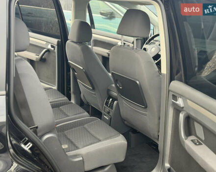 Чорний Фольксваген Туран, об'ємом двигуна 1.4 л та пробігом 169 тис. км за 7250 $, фото 12 на Automoto.ua