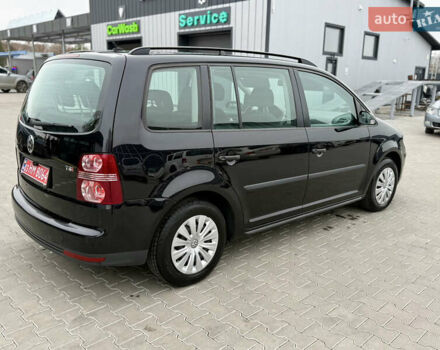 Черный Фольксваген Туран, объемом двигателя 1.4 л и пробегом 227 тыс. км за 7200 $, фото 19 на Automoto.ua