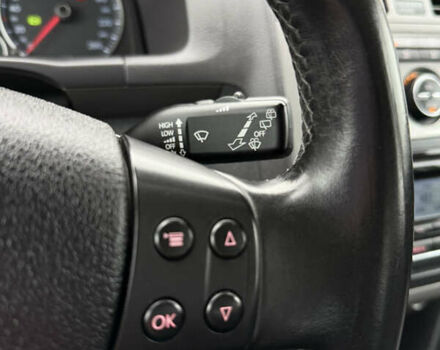 Черный Фольксваген Туран, объемом двигателя 1.4 л и пробегом 227 тыс. км за 7200 $, фото 40 на Automoto.ua