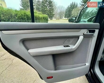 Чорний Фольксваген Туран, об'ємом двигуна 1.6 л та пробігом 221 тис. км за 7750 $, фото 67 на Automoto.ua