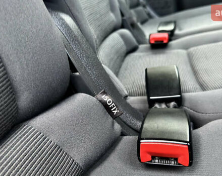 Черный Фольксваген Туран, объемом двигателя 1.6 л и пробегом 176 тыс. км за 8198 $, фото 44 на Automoto.ua