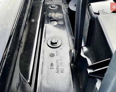 Черный Фольксваген Туран, объемом двигателя 1.6 л и пробегом 176 тыс. км за 8198 $, фото 86 на Automoto.ua