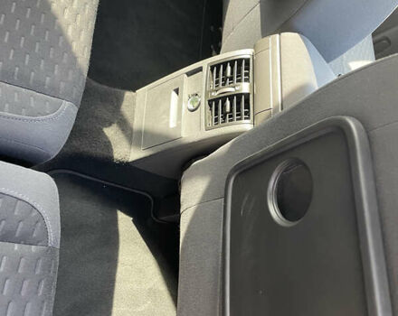 Чорний Фольксваген Туран, об'ємом двигуна 1.4 л та пробігом 192 тис. км за 7500 $, фото 25 на Automoto.ua