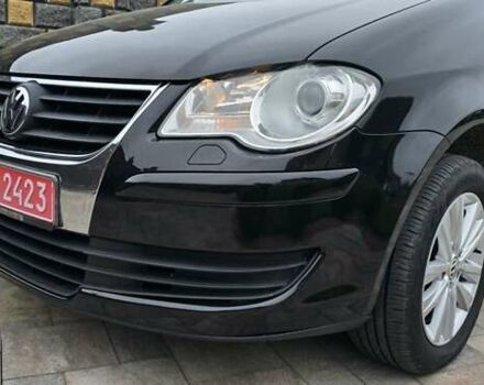 Чорний Фольксваген Туран, об'ємом двигуна 1.6 л та пробігом 242 тис. км за 6700 $, фото 26 на Automoto.ua