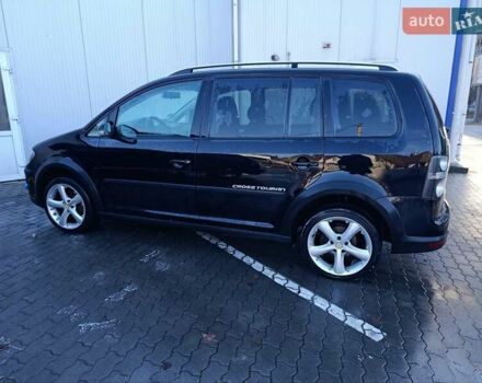 Черный Фольксваген Туран, объемом двигателя 1.6 л и пробегом 222 тыс. км за 7600 $, фото 7 на Automoto.ua